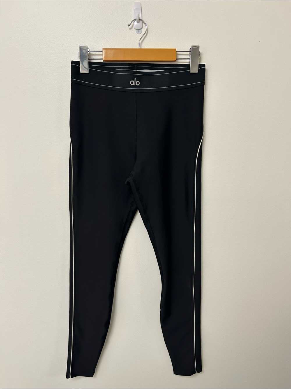 Alo Black High-Rise Leggings with White Piping